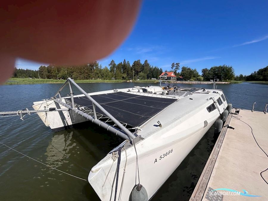 Catamaran Saara