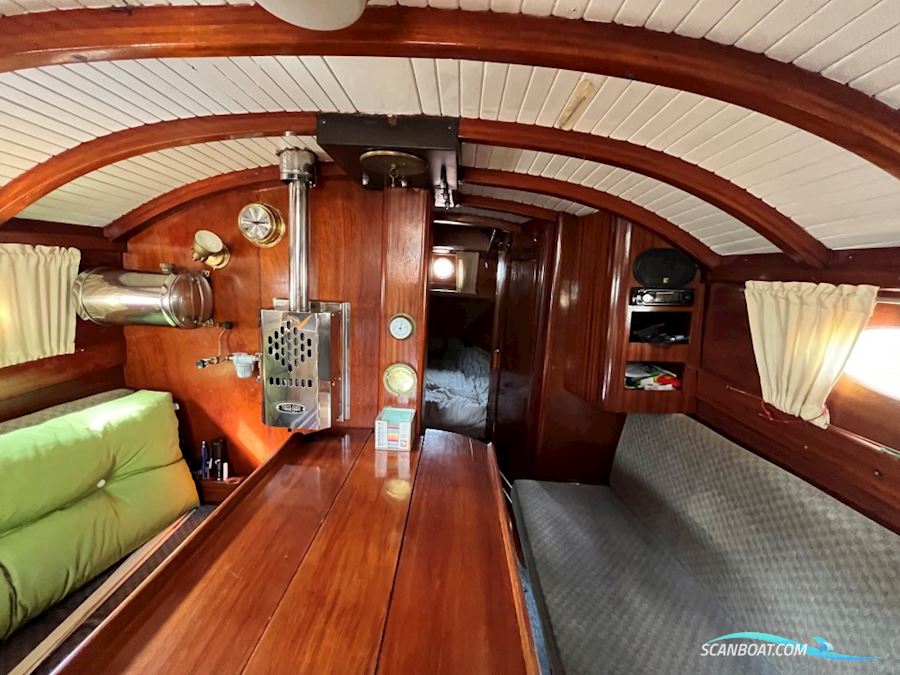 Classic Motor Sailer 34'