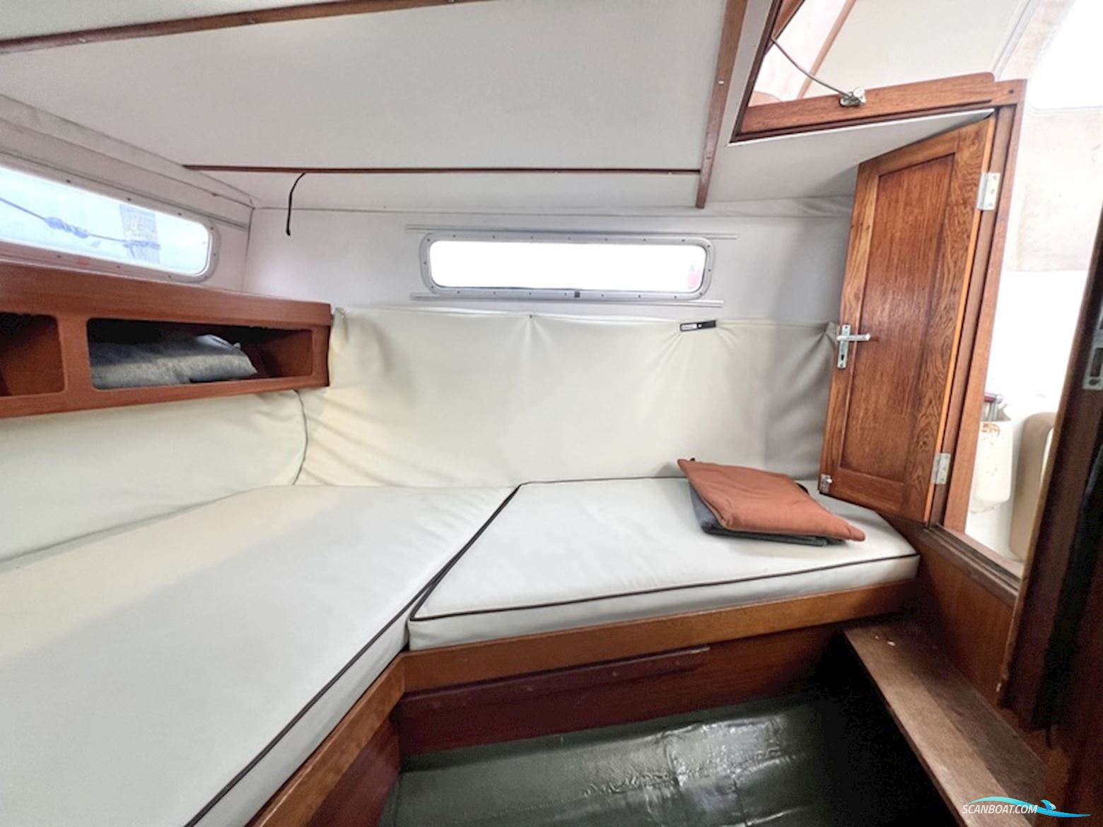 Coronet Elvstrøm 38