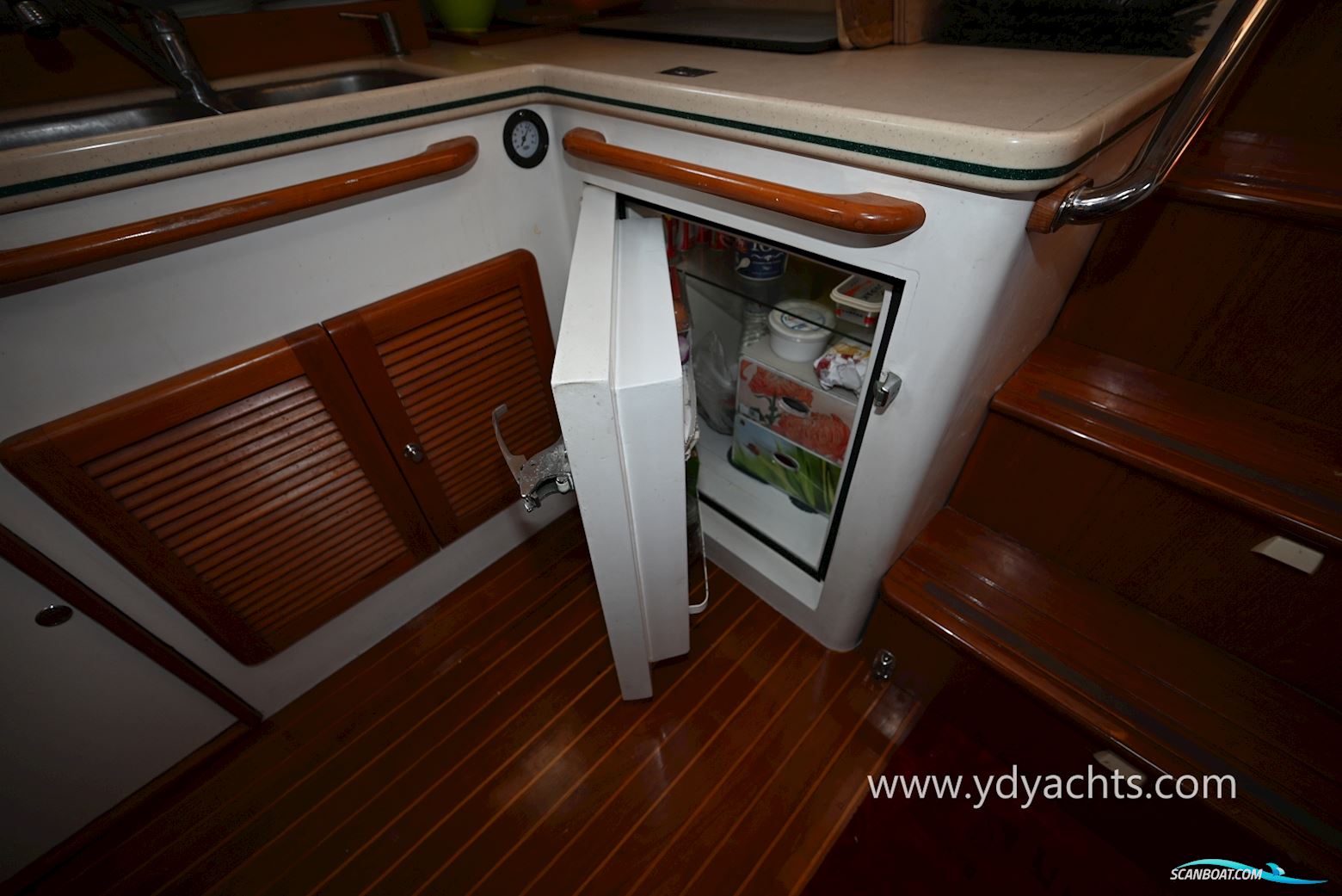 Diesel Duck 44 Trawler Motorsailer