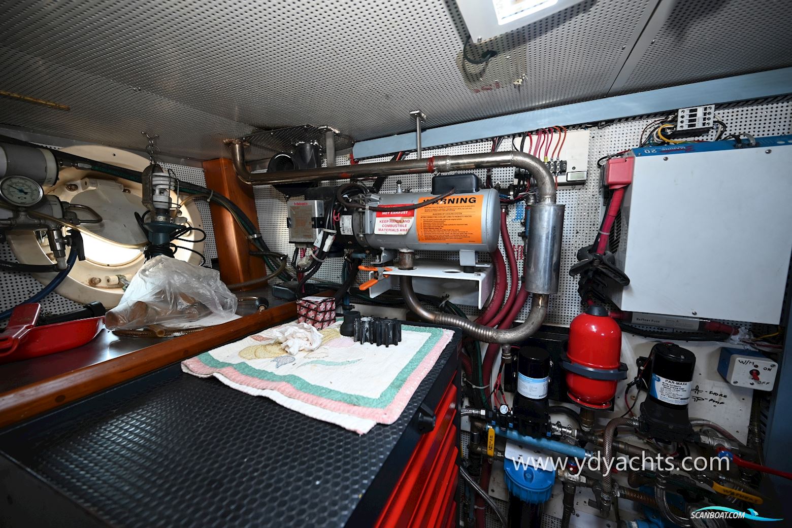 Diesel Duck 44 Trawler Motorsailer