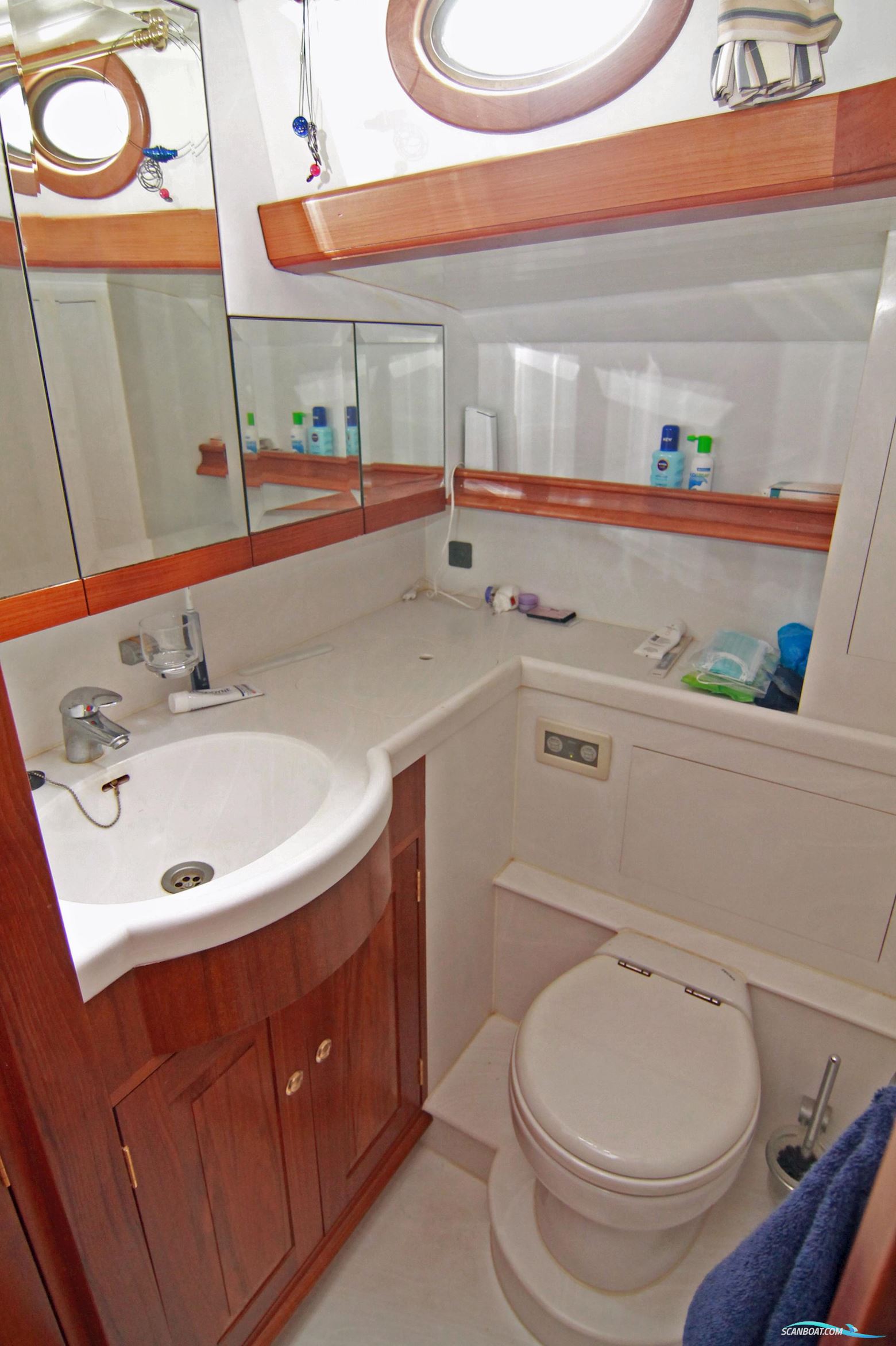 Lemsteraak Sailing Yacht