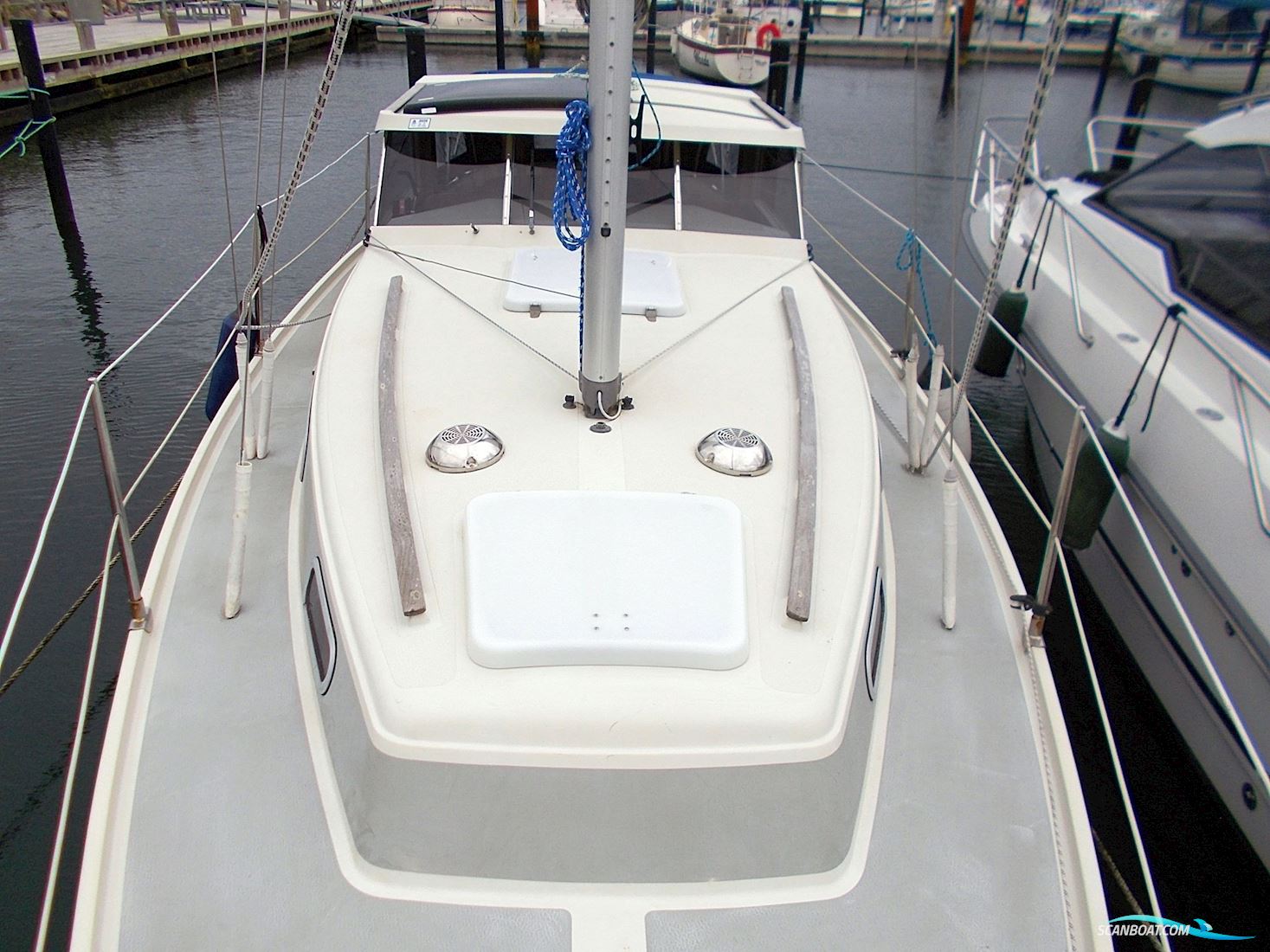 LM 28
