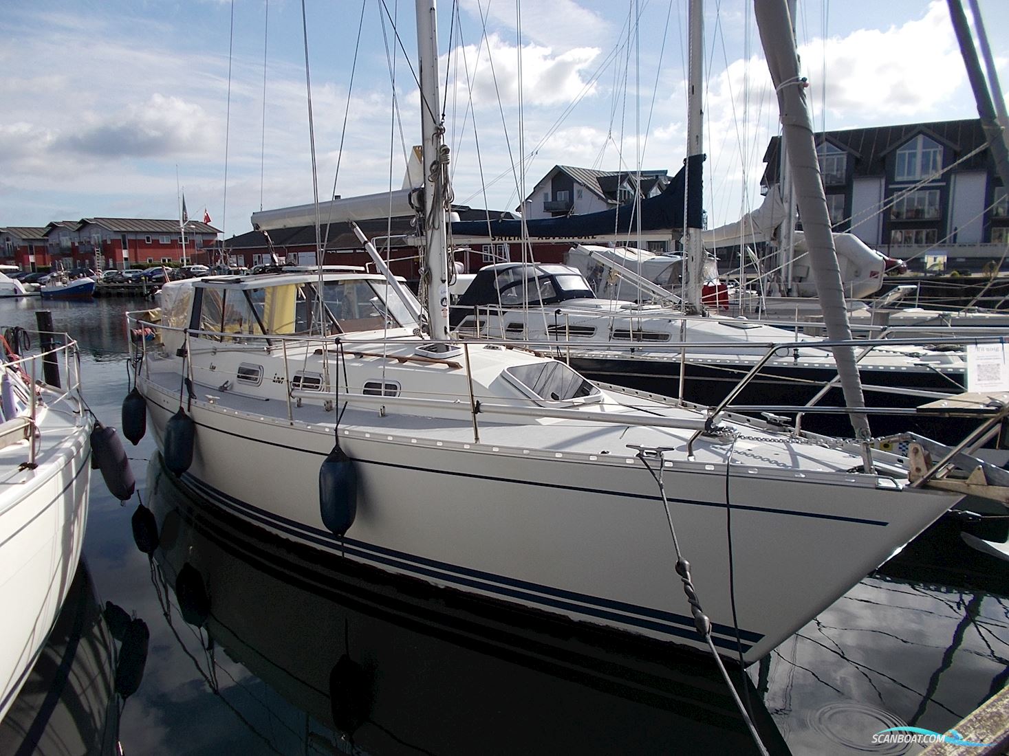 LM 35 Vitesse Cabrio Motorsailer 1991, with Volvo Penta engine, Denmark