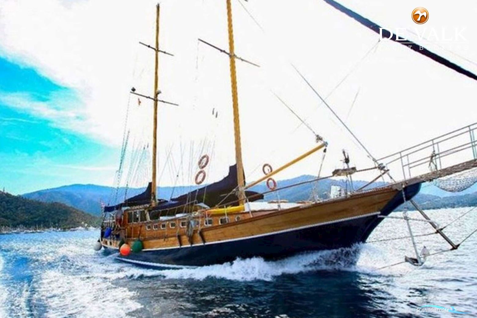 Motorsailer 23M