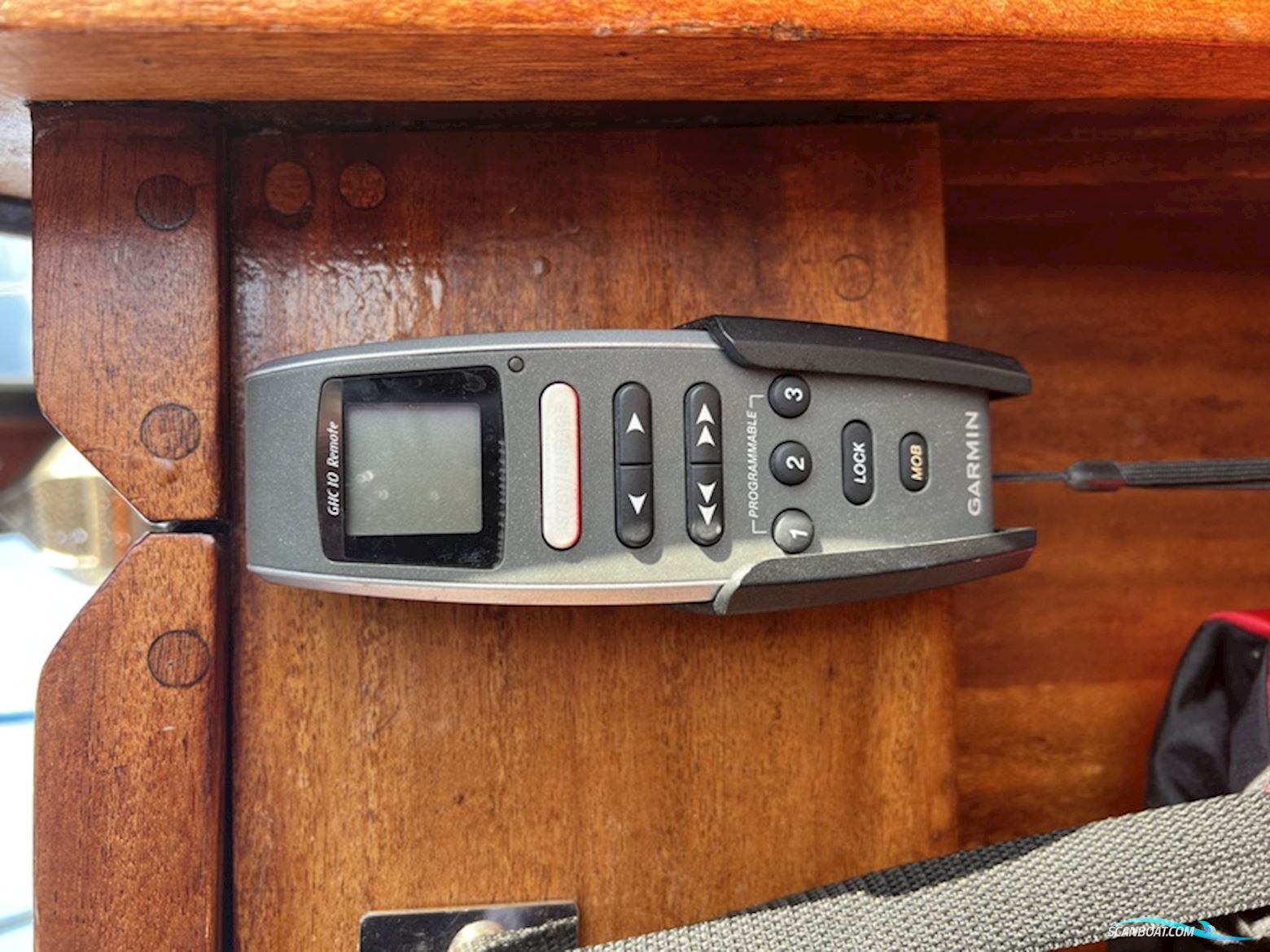 Nauticat 33
