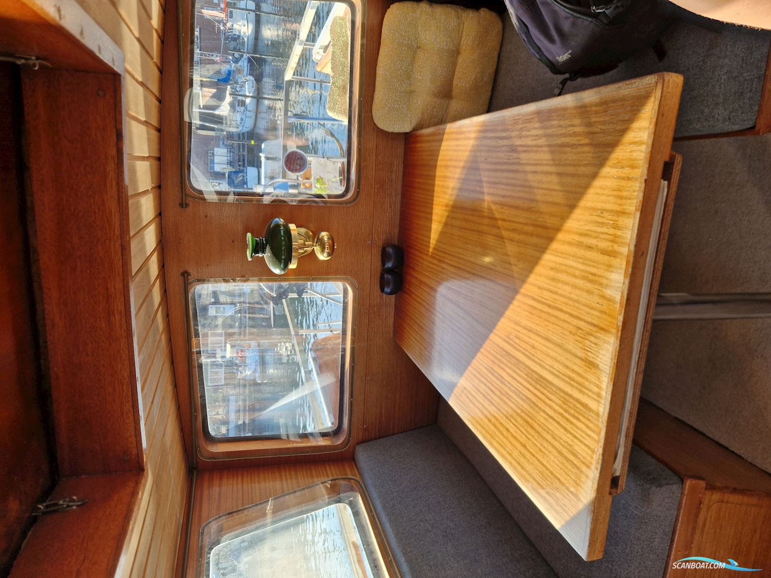 Pilothouse Motorsejler 49