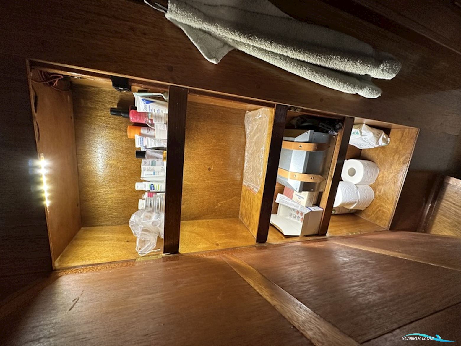 Pilothouse Motorsejler 49