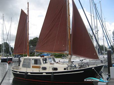 Smelne Veenje Kotter 980 Motorsailer 1976, with Peugeot Indenor engine, The Netherlands