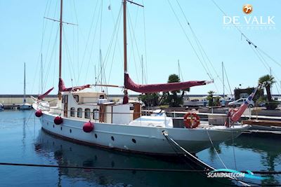 Classic Dutch Motorsailer Motorseglar 1932, med volvo motor, Italien