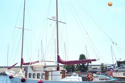 Classic Dutch Motorsailer Motorseglar 1932, med volvo motor, Italien