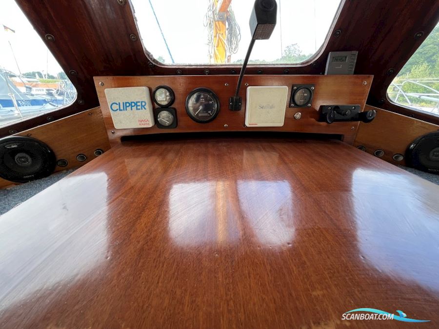 Classic Motor Sailer 34'