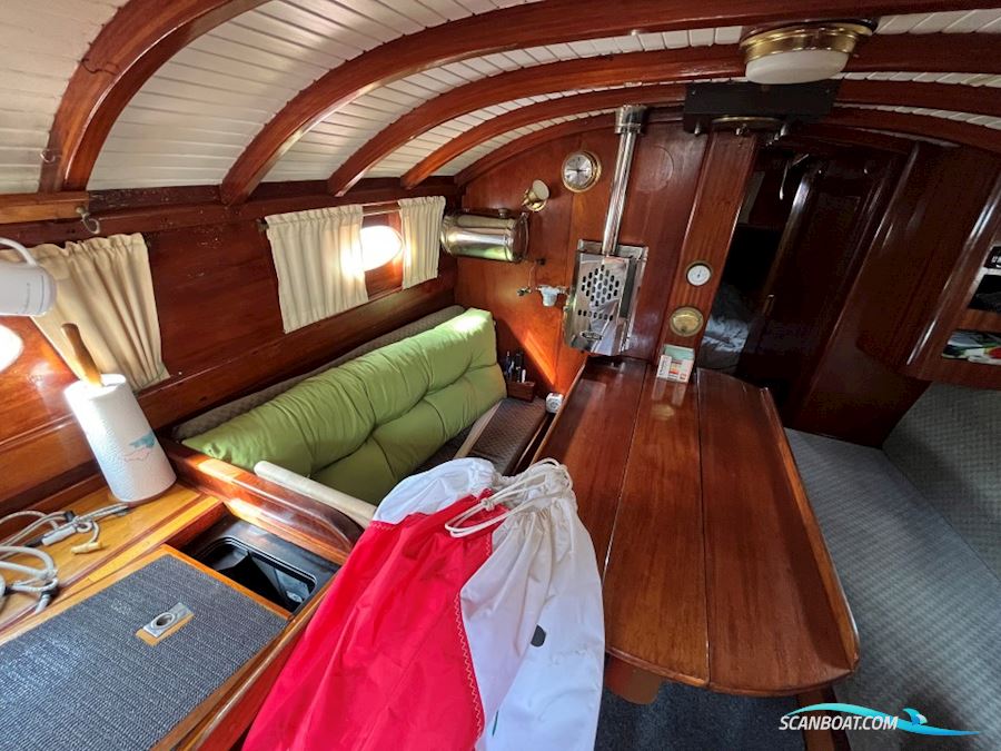 Classic Motor Sailer 34'