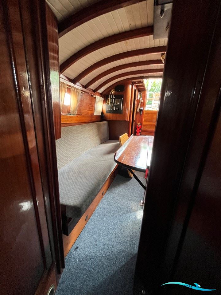 Classic Motor Sailer 34'