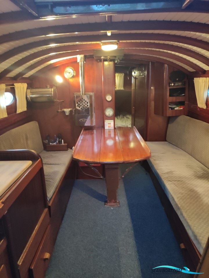 Classic Motor Sailer 34'
