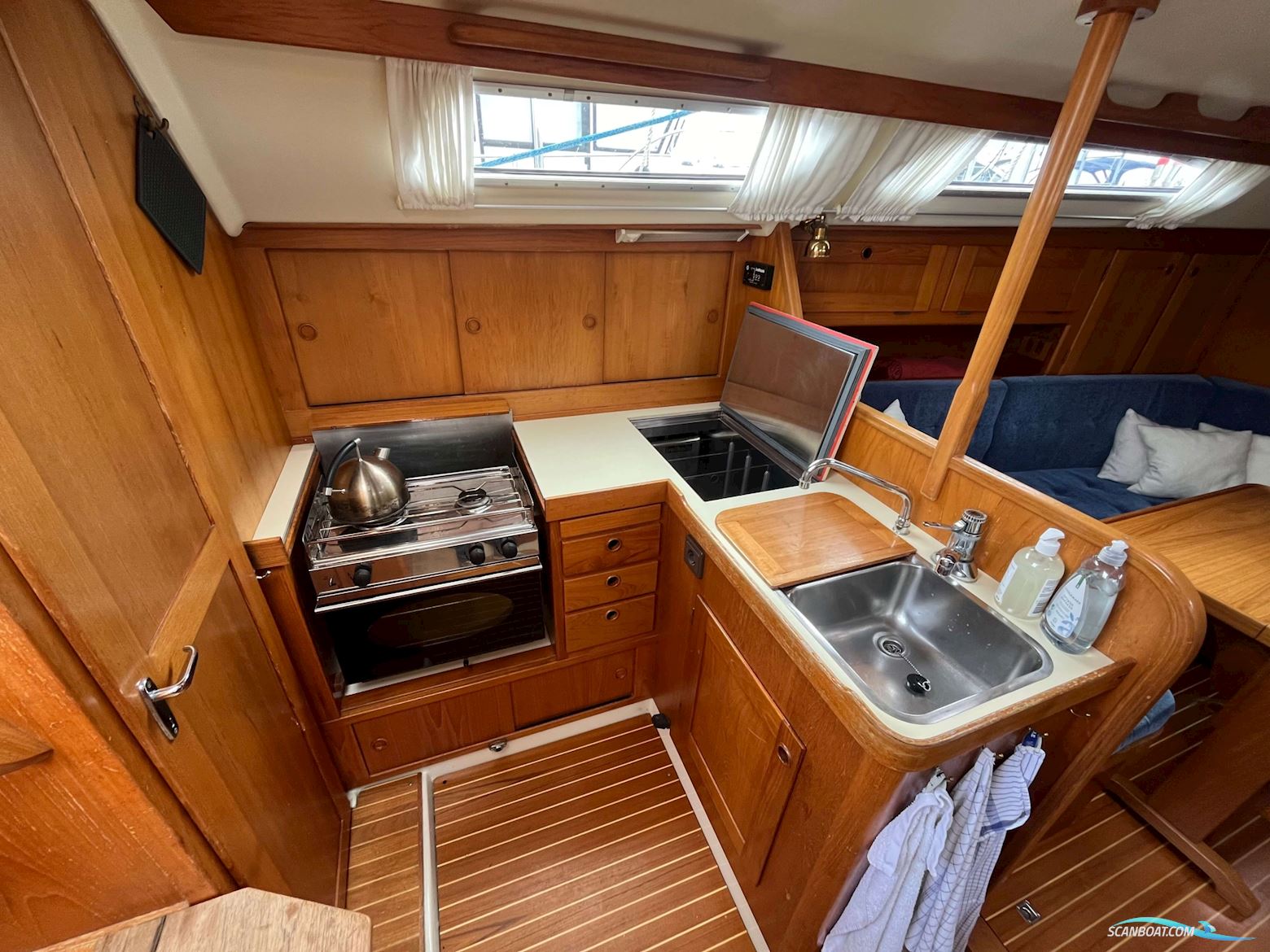 Comfortina 38 (1990)