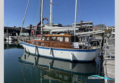 Fænø 36 Motorseglar 1982, med GM Bedford 466,
 motor, Danmark