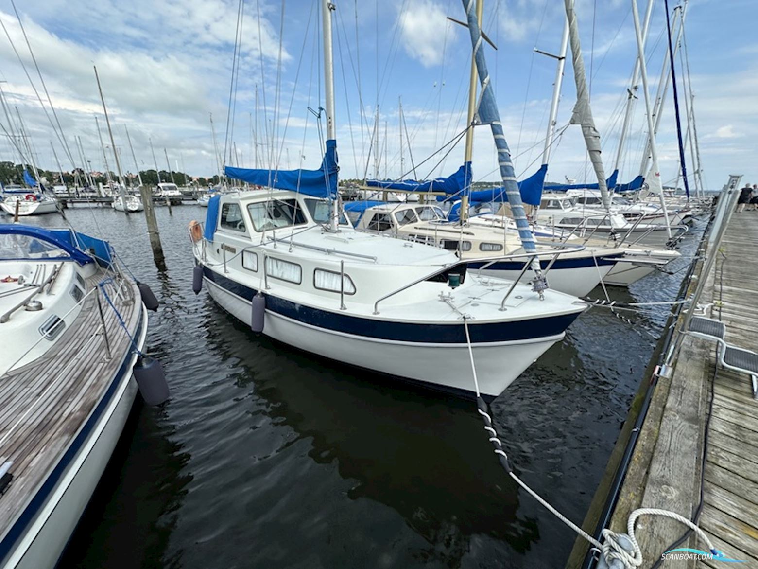 Finnsailer 29 Motorseglar 1975, med Volvo Penta
 motor, Danmark