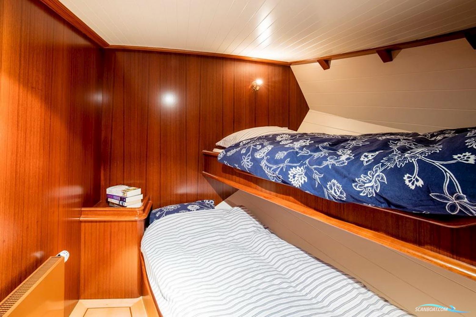 Lemsteraak Sailing Yacht