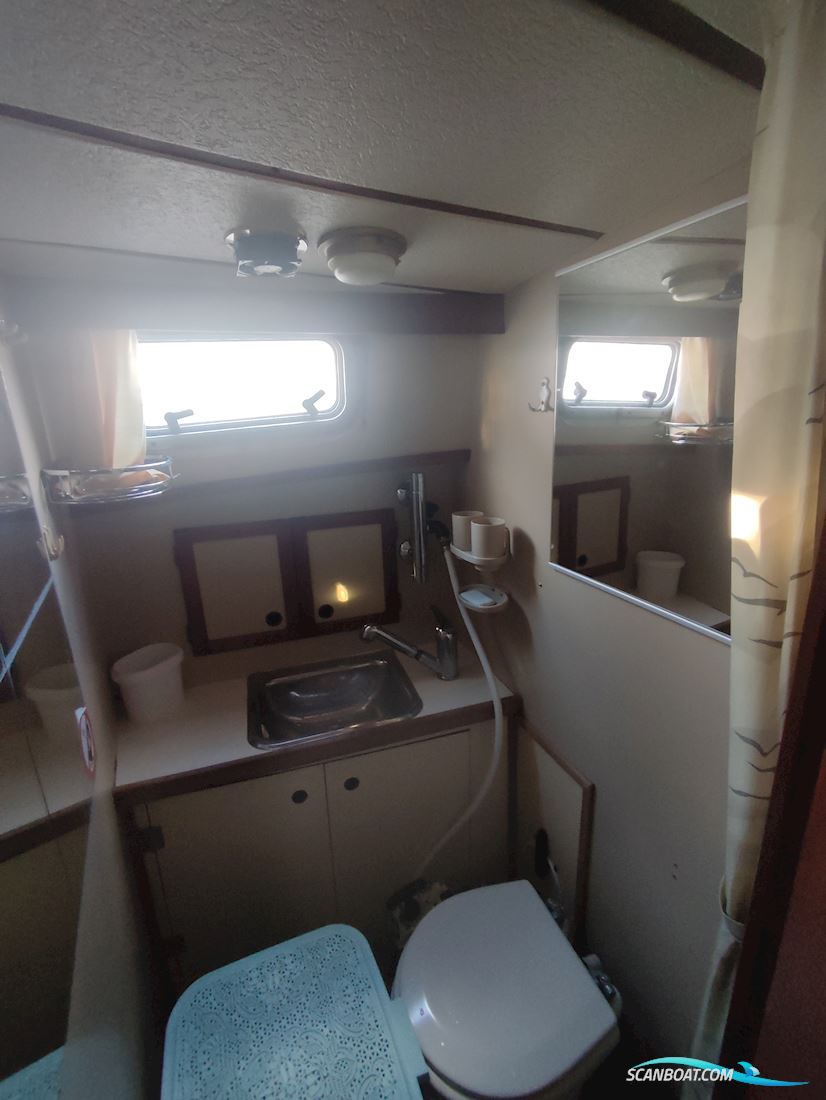 Nauticat 33