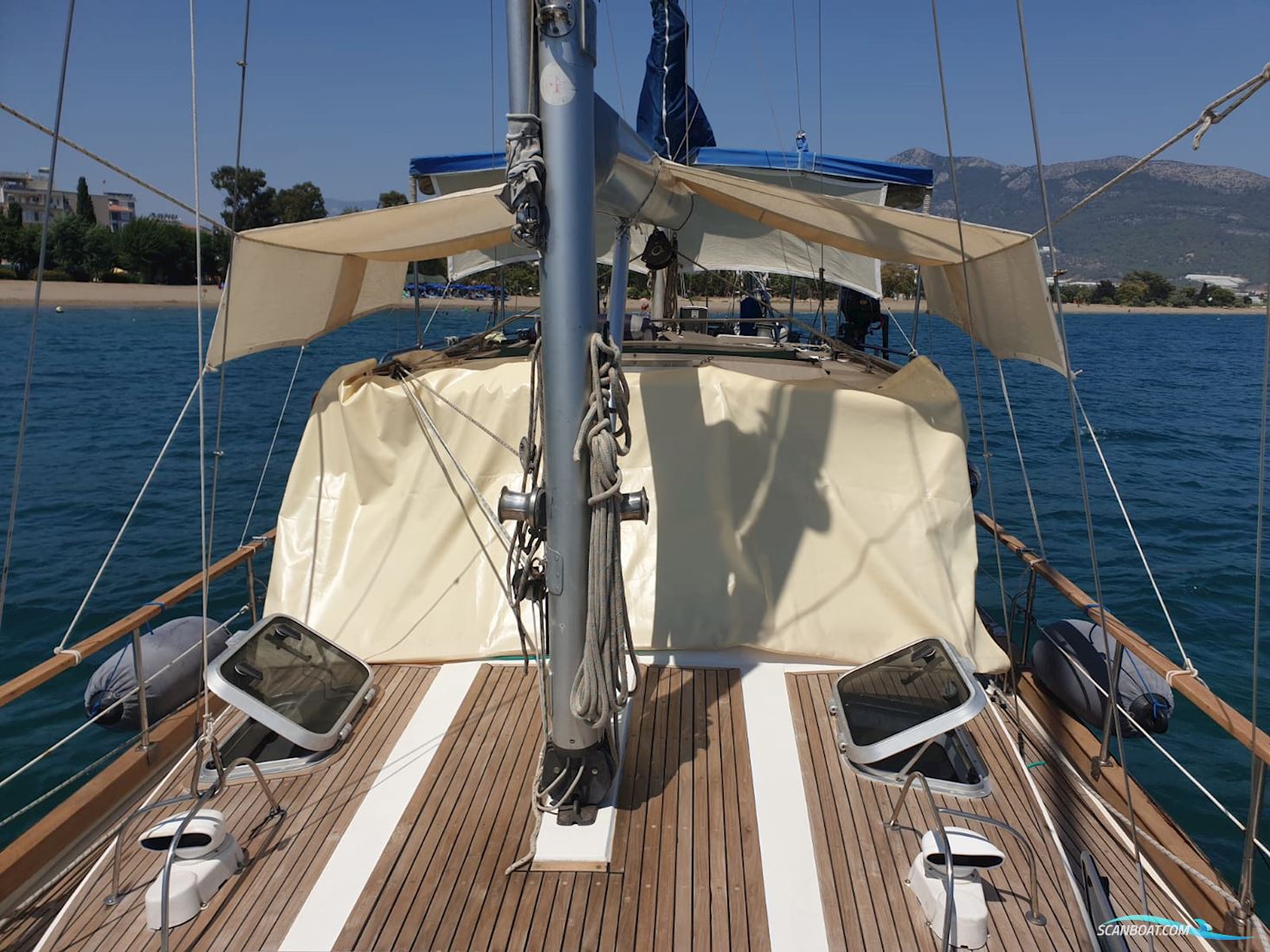 Nauticat 33