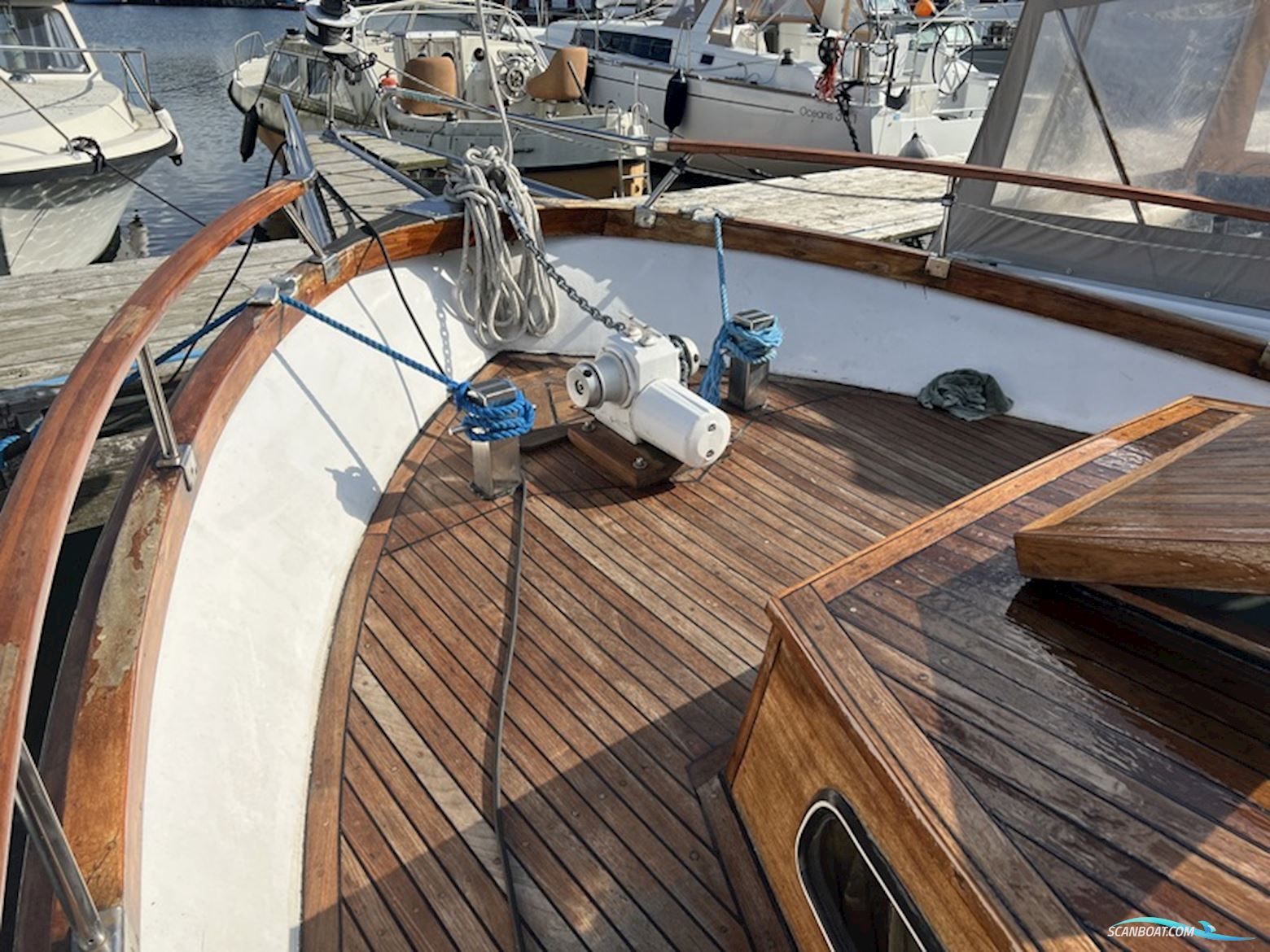 Nauticat 33