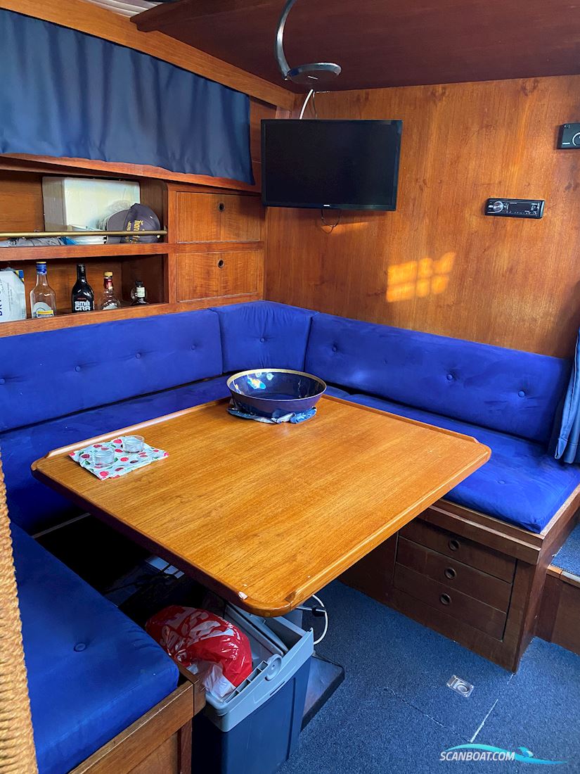 Nauticat 38