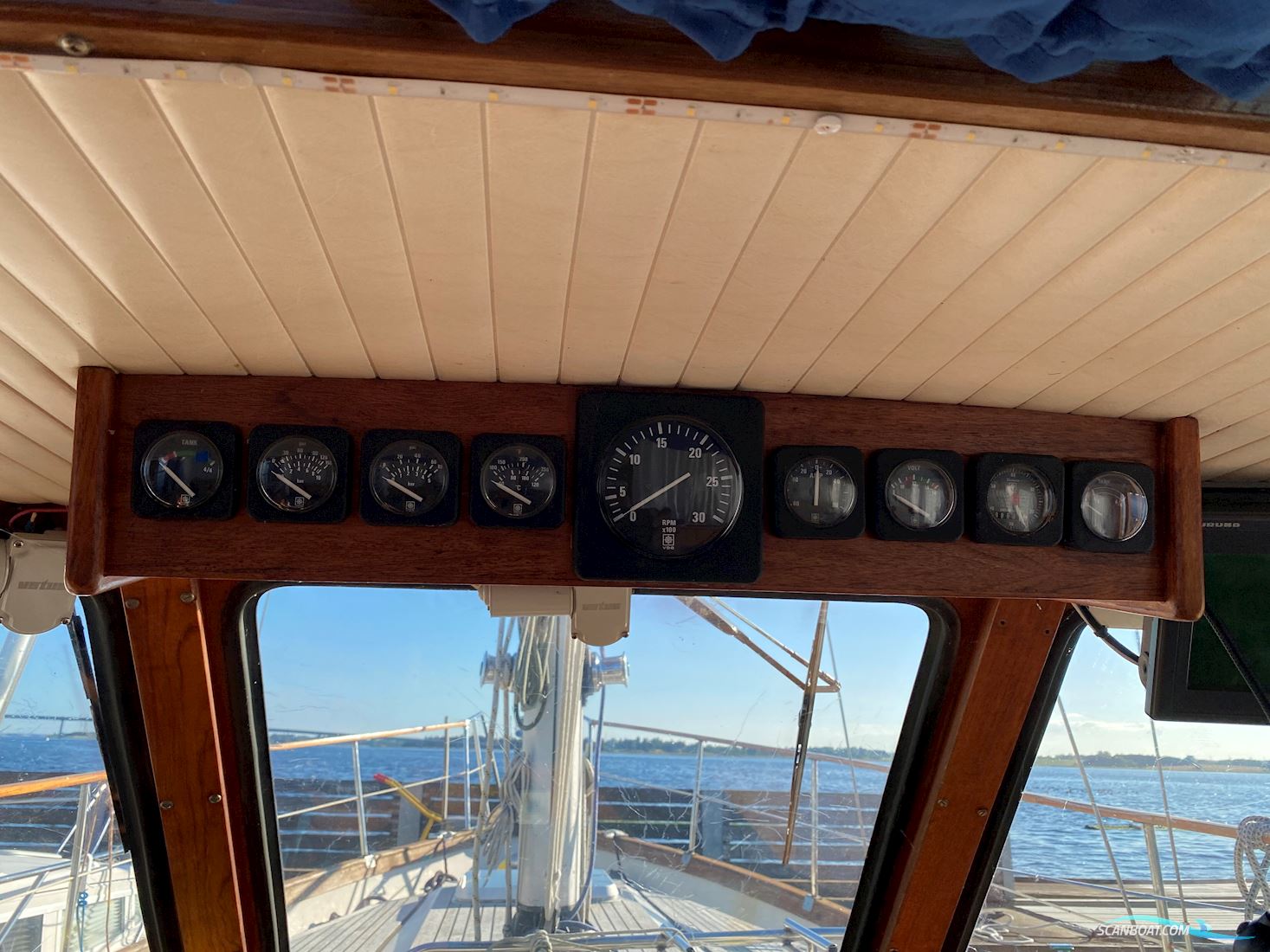Nauticat 38