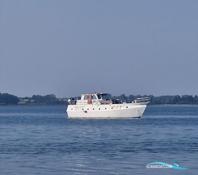 Pilothouse Motorsejler 49 Motorseglar 1976, med Perkins
 motor, Danmark