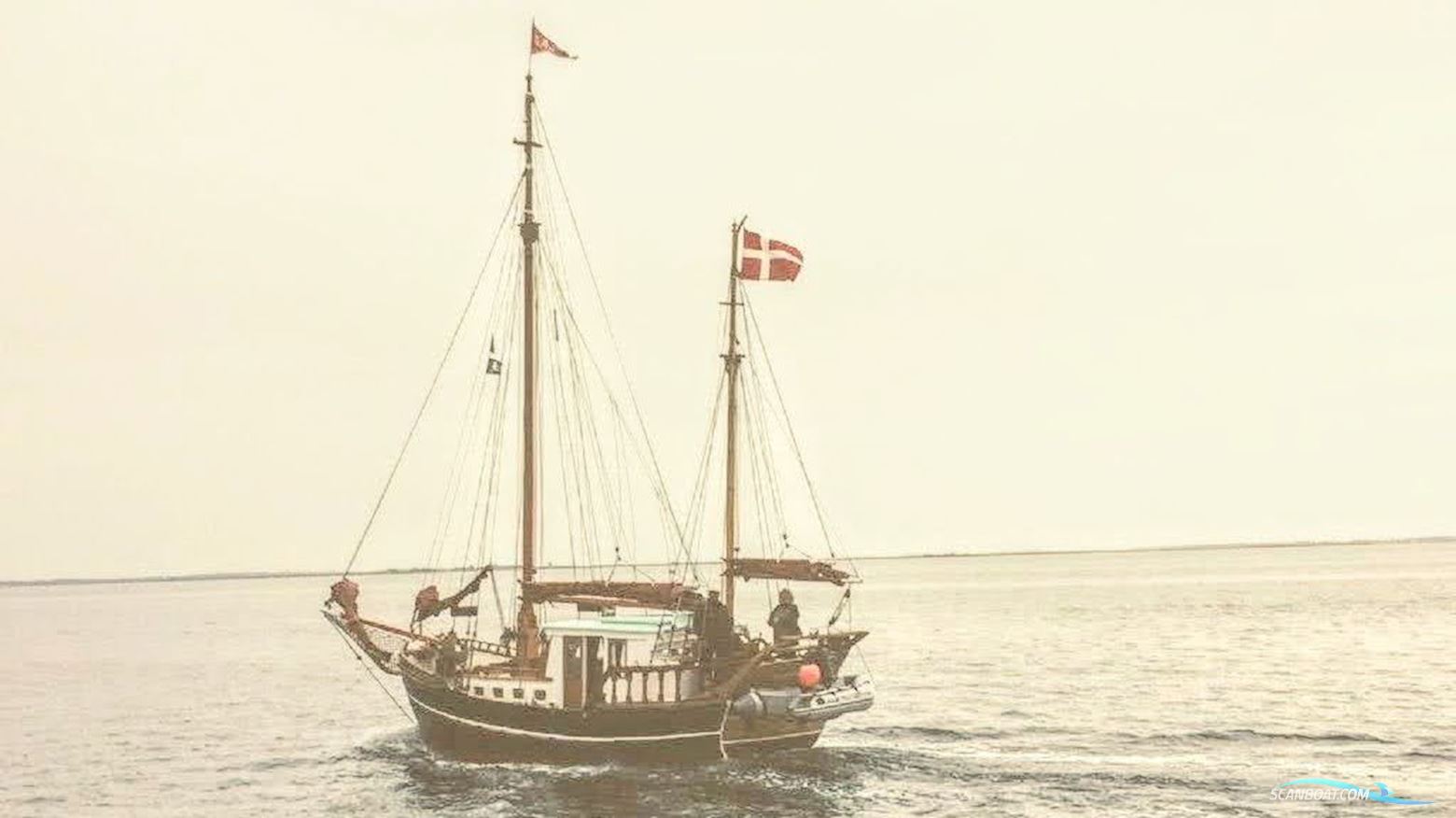 wooden boat - Jagt Ketch Rigged