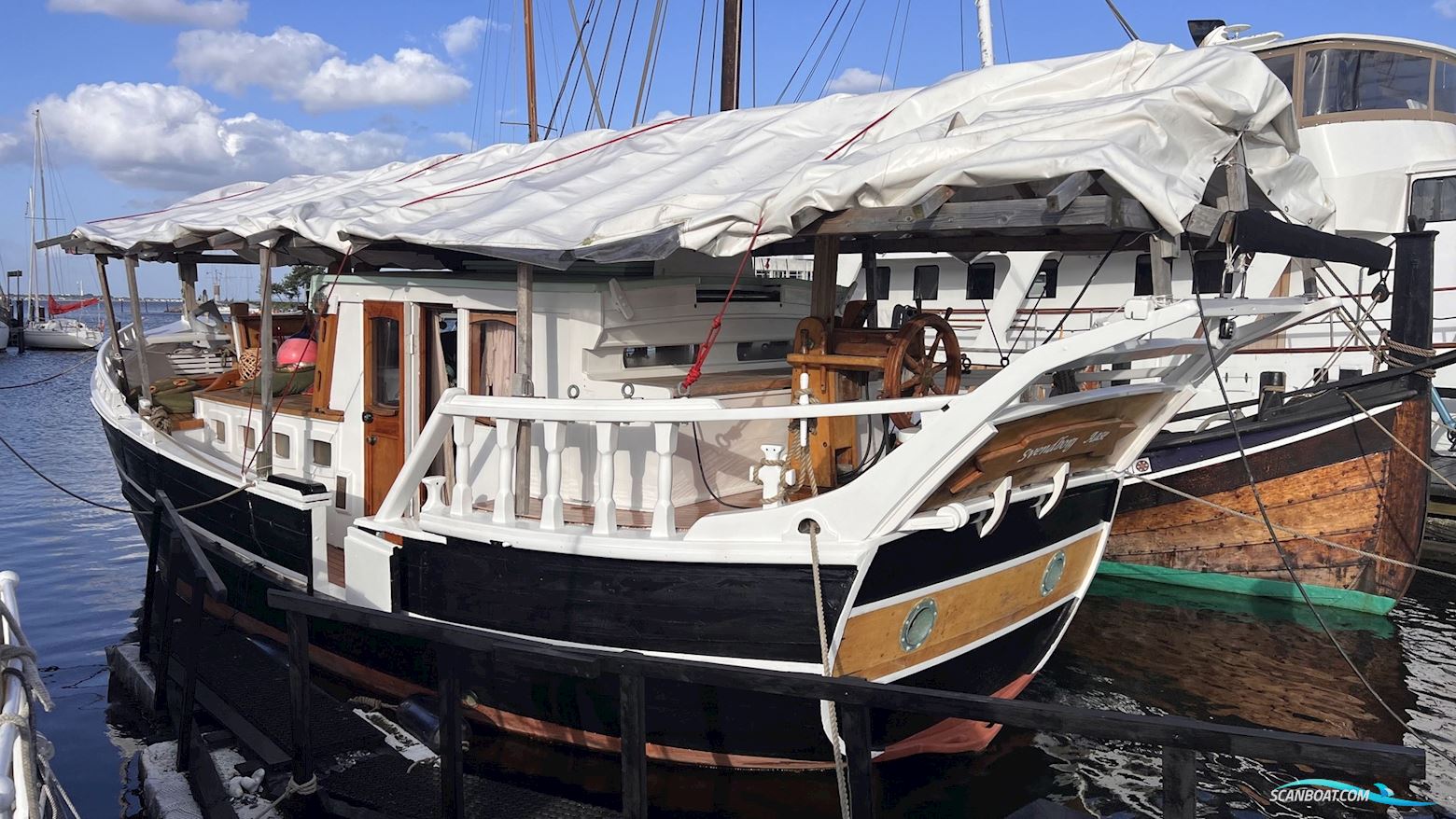 wooden boat - Jagt Ketch Rigged