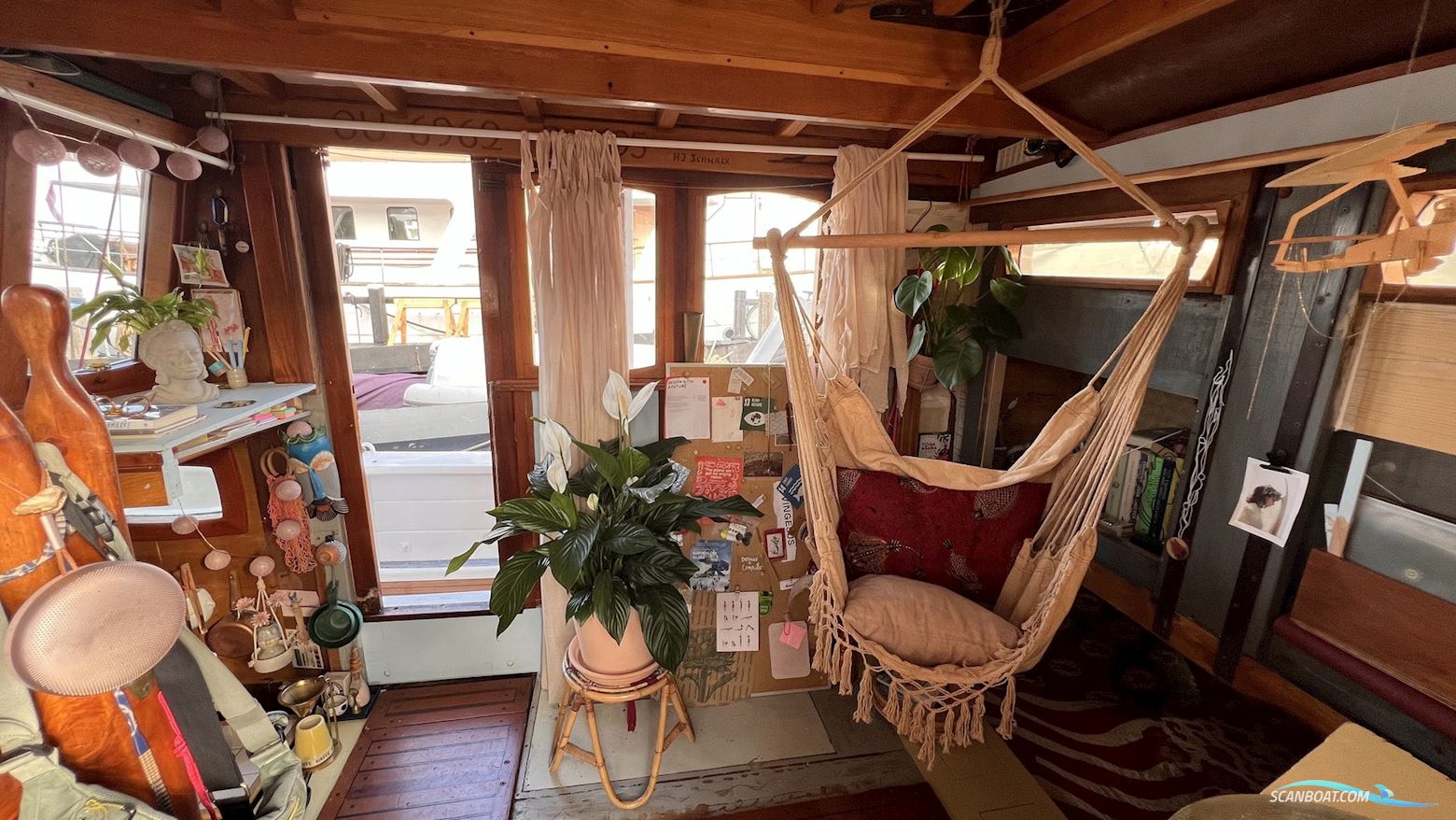 wooden boat - Jagt Ketch Rigged