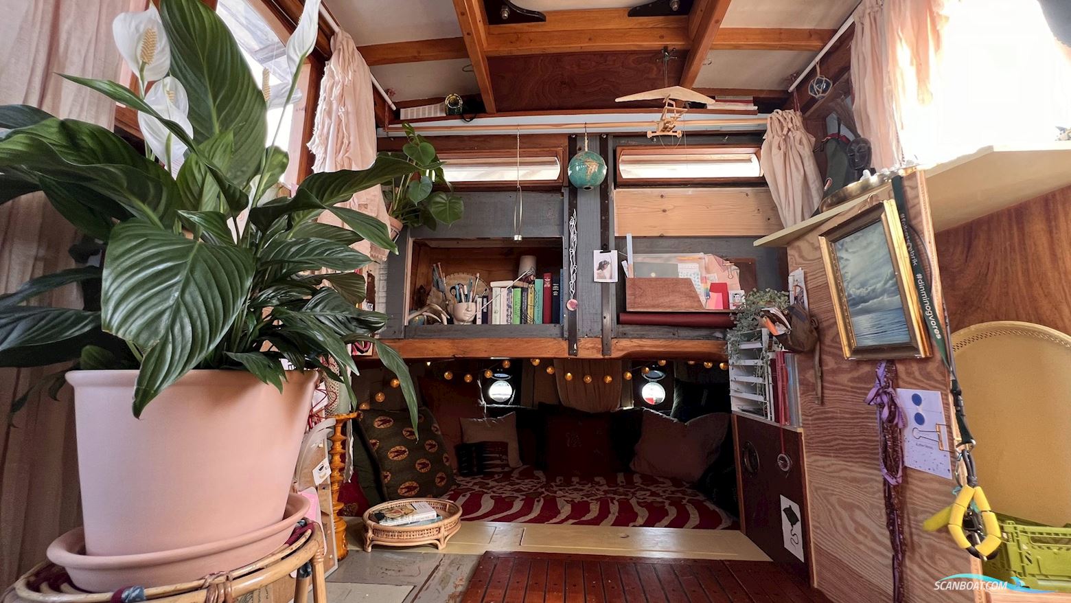 wooden boat - Jagt Ketch Rigged