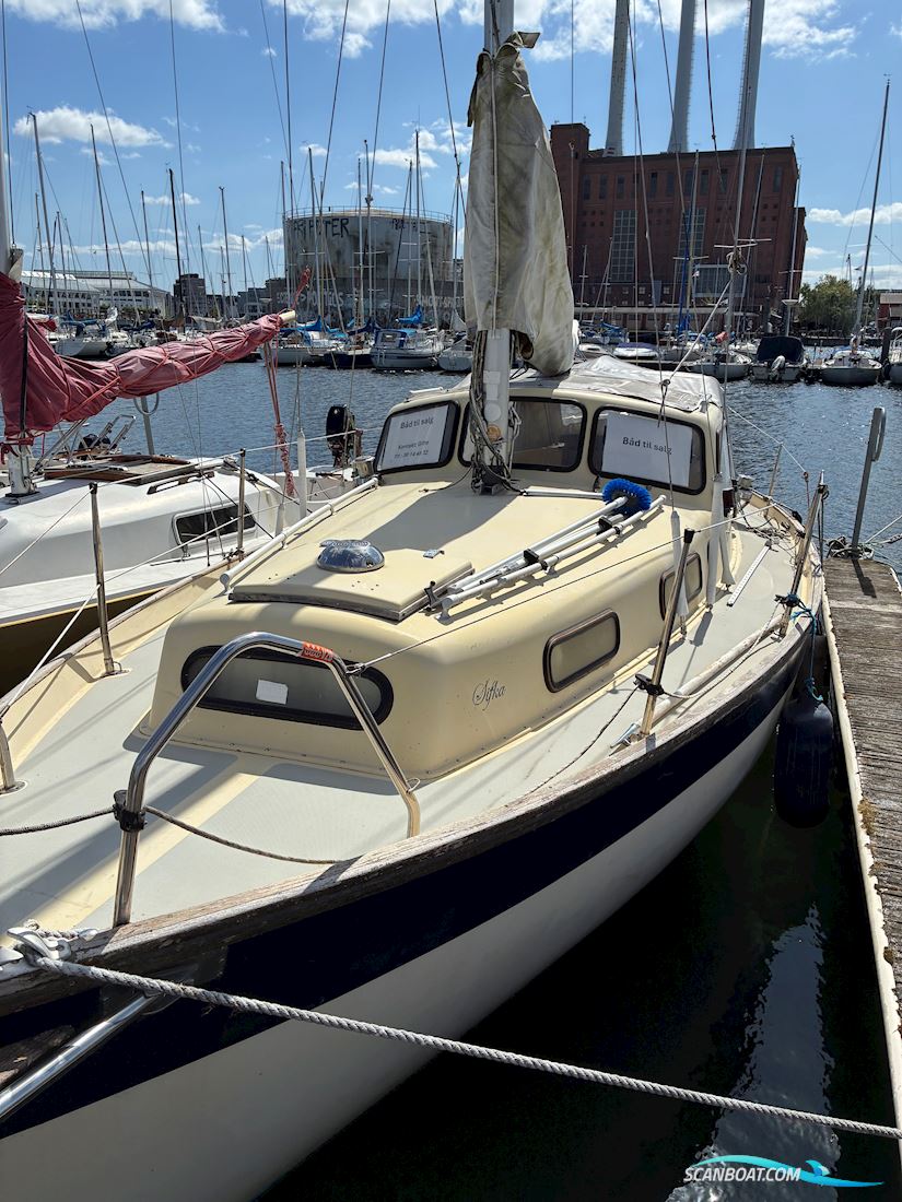 Adagio 27 Motorsejler