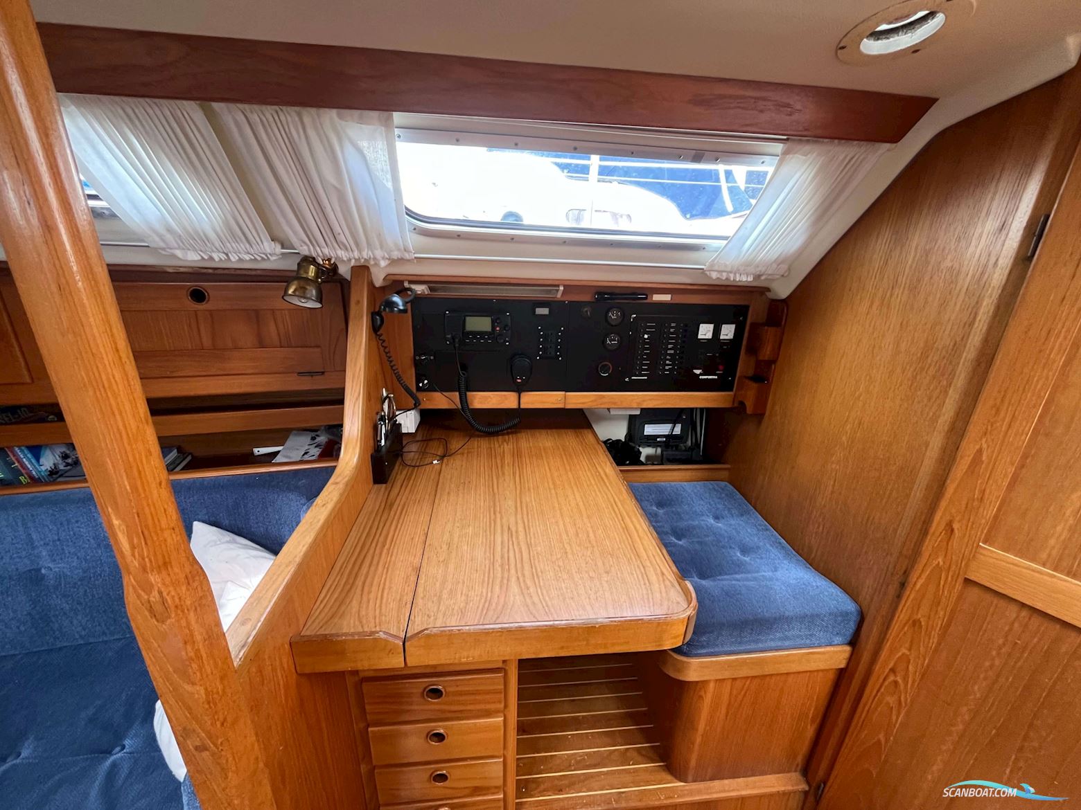 Comfortina 38 (1990)