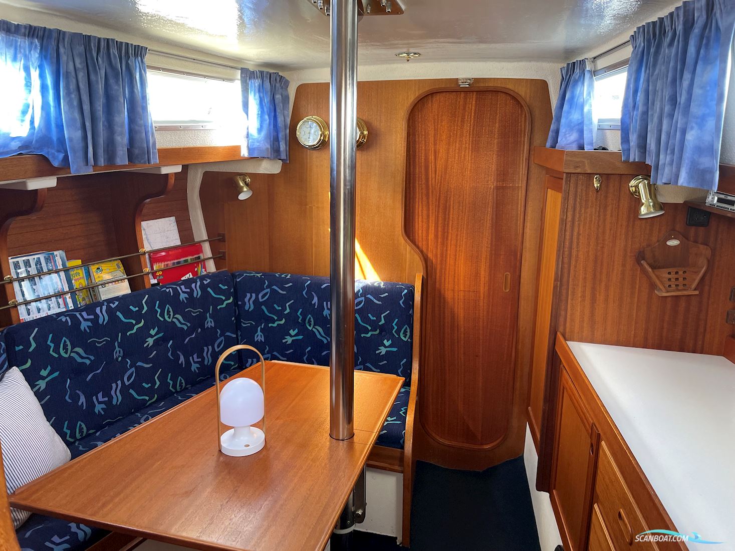 Compass 31