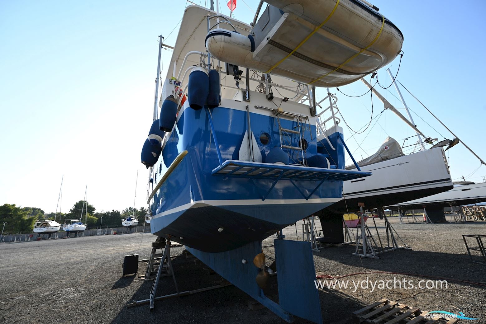 Diesel Duck 44 Trawler Motorsailer