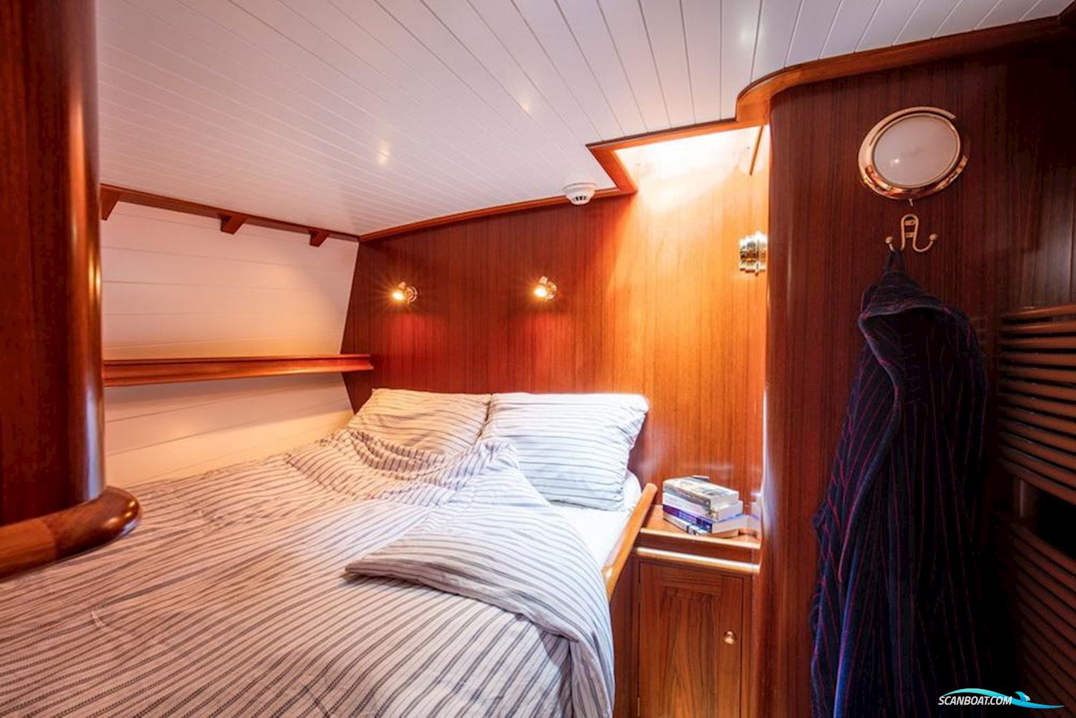 Lemsteraak Sailing Yacht