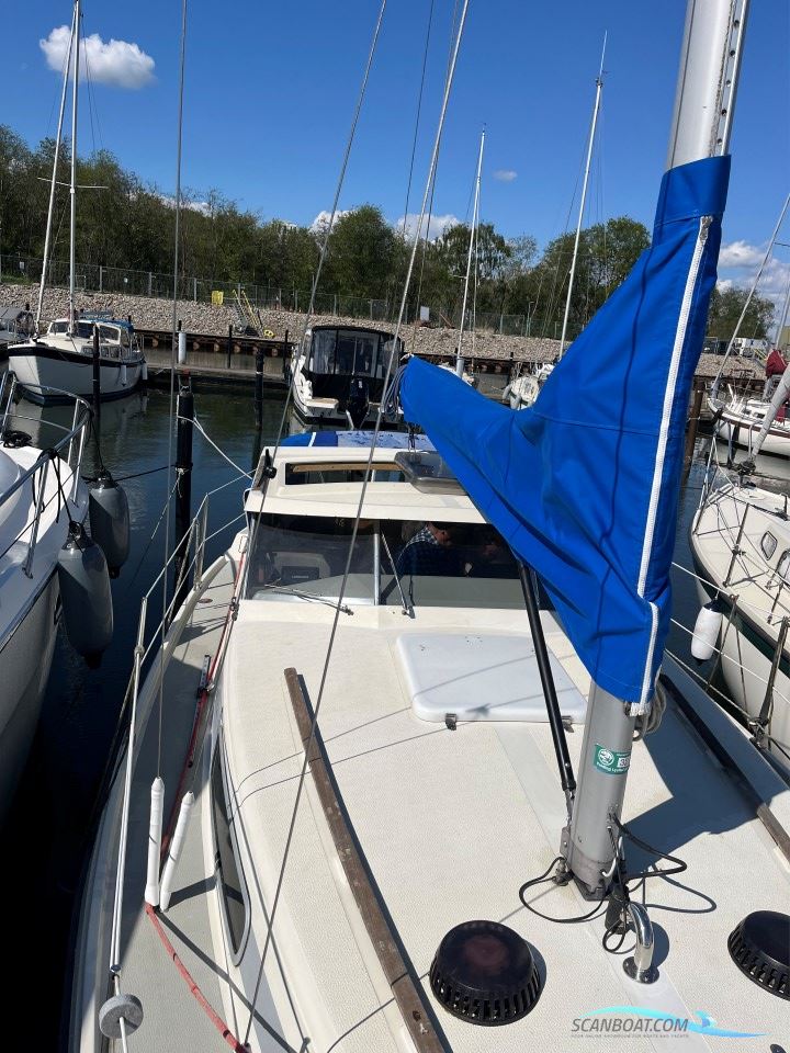 LM 28