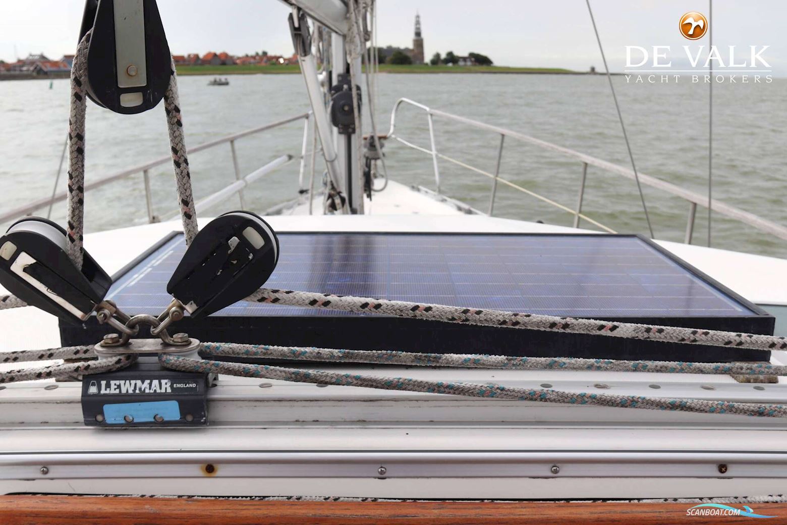 Nauticat 32