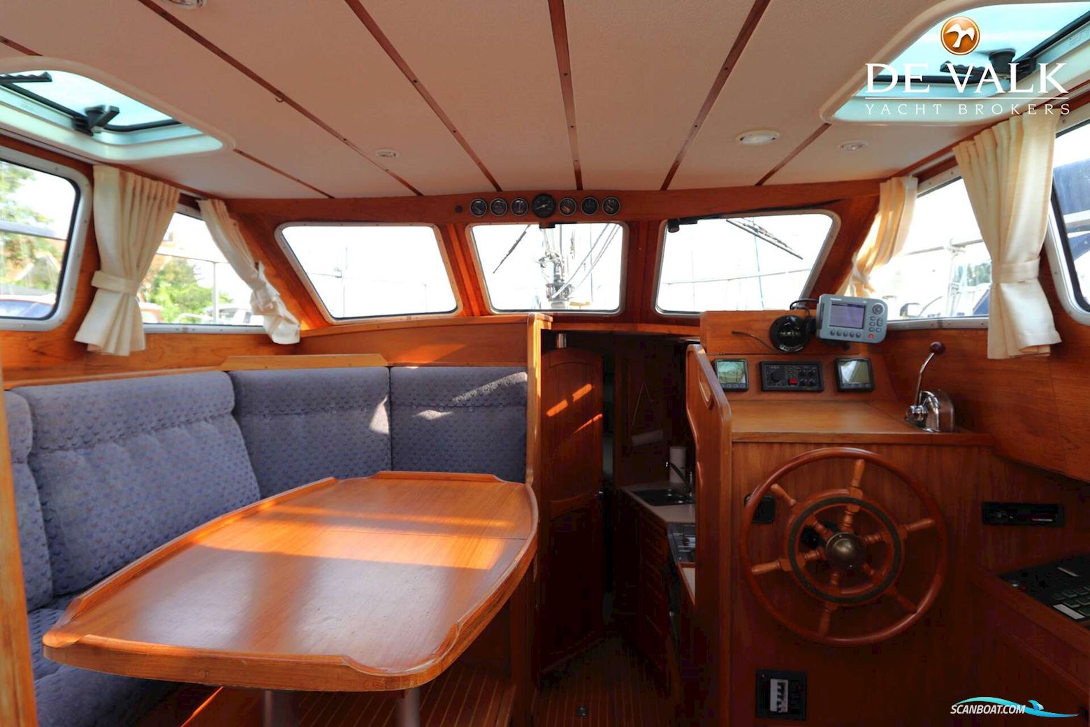 Nauticat 32