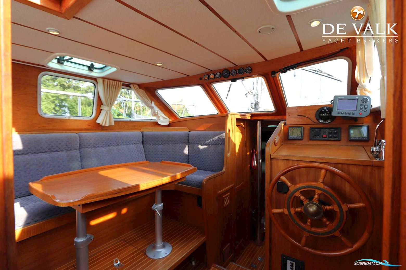 Nauticat 32