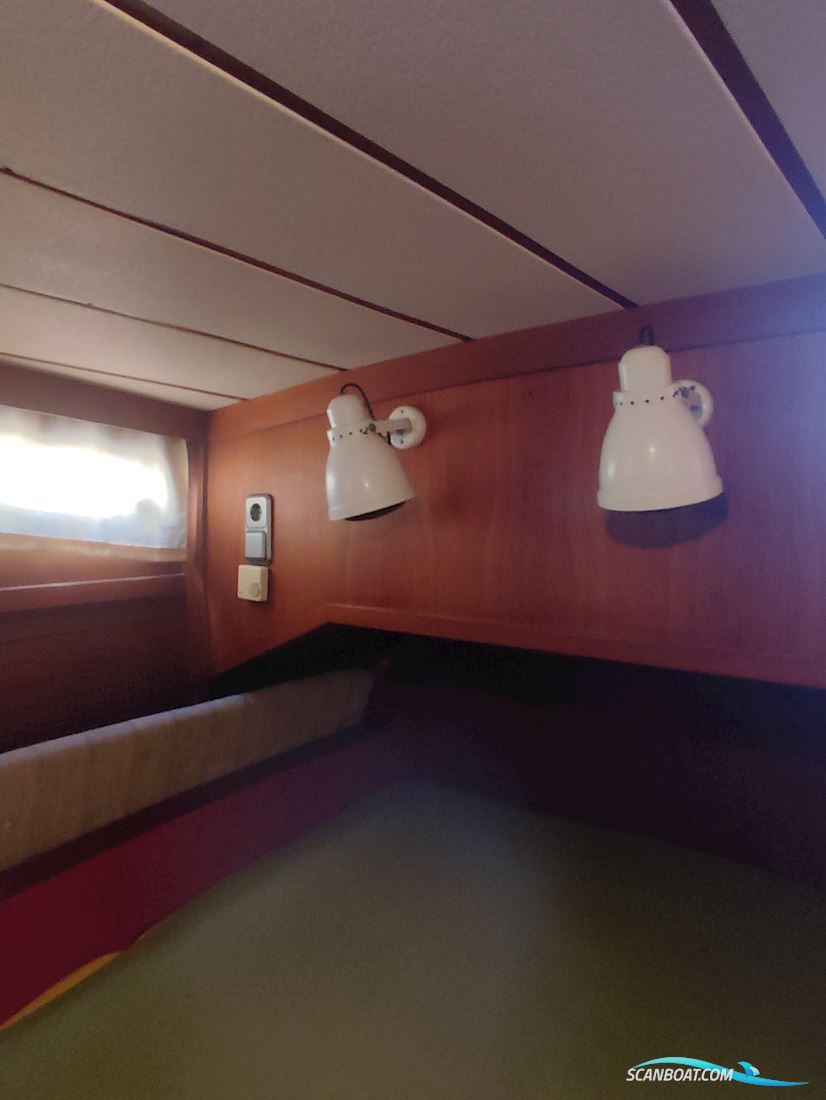 Nauticat 33