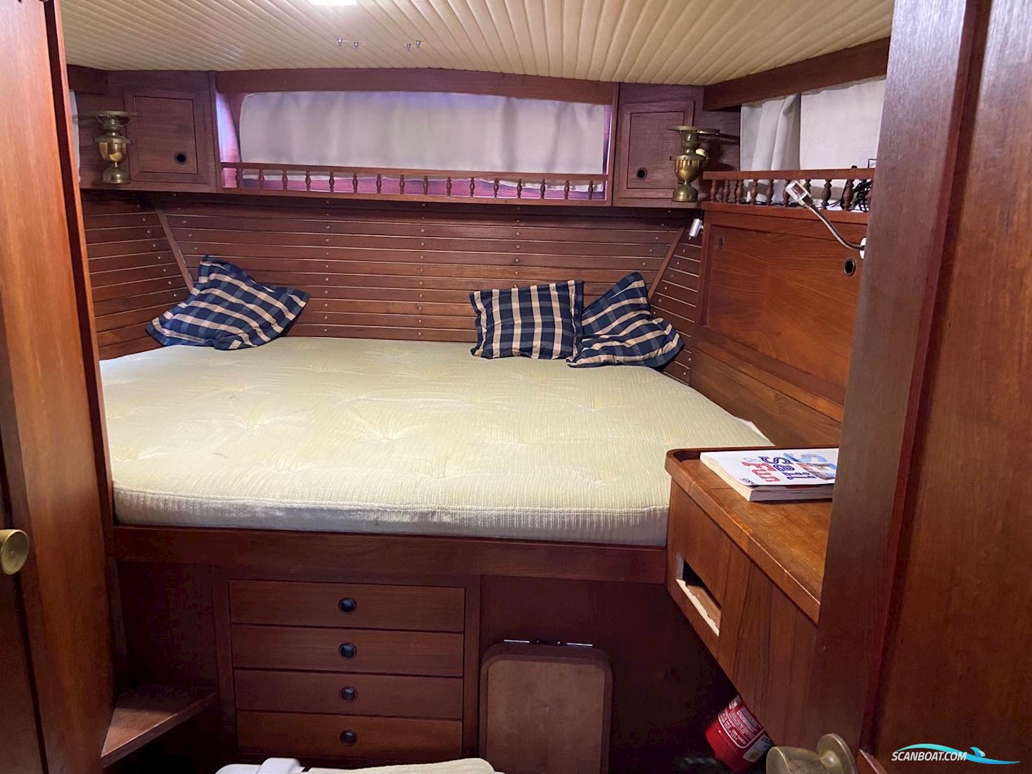 Nauticat 38