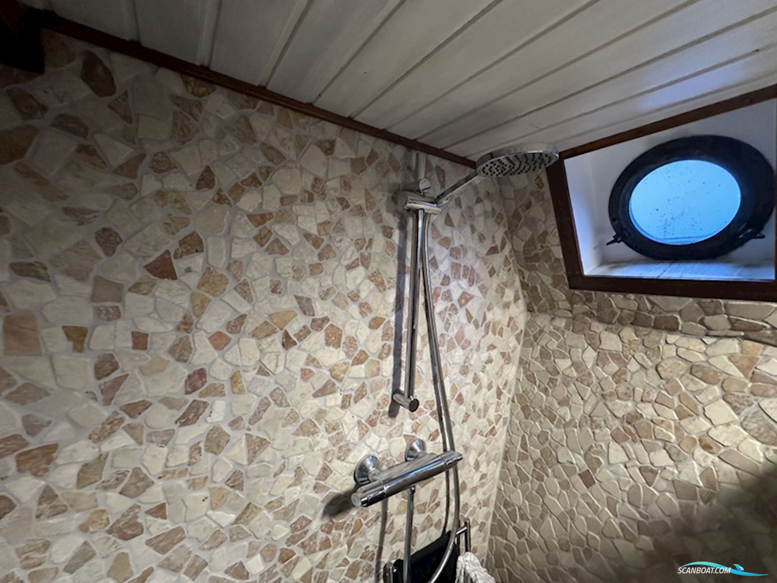 Pilothouse Motorsejler 49