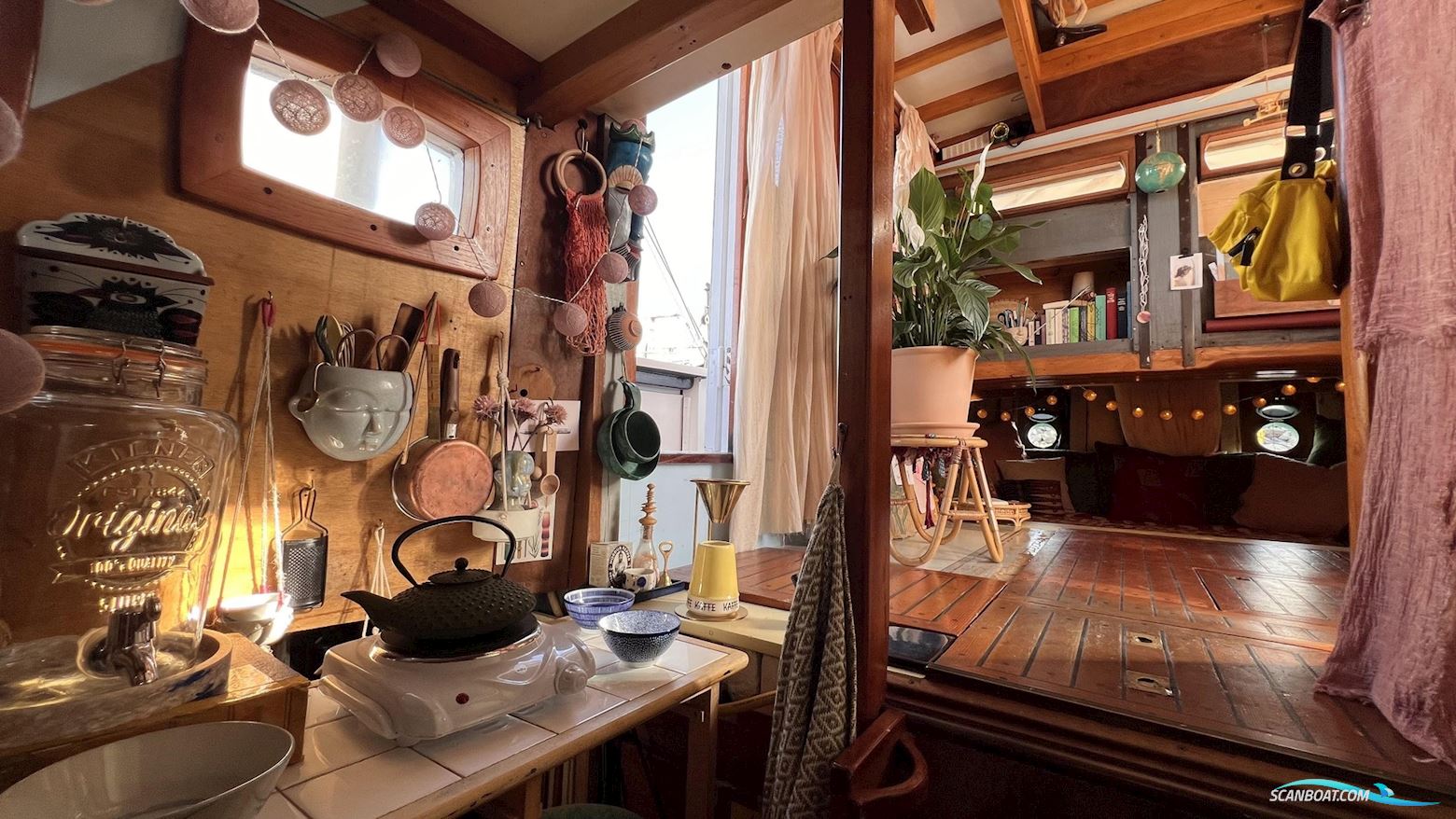 wooden boat - Jagt Ketch Rigged