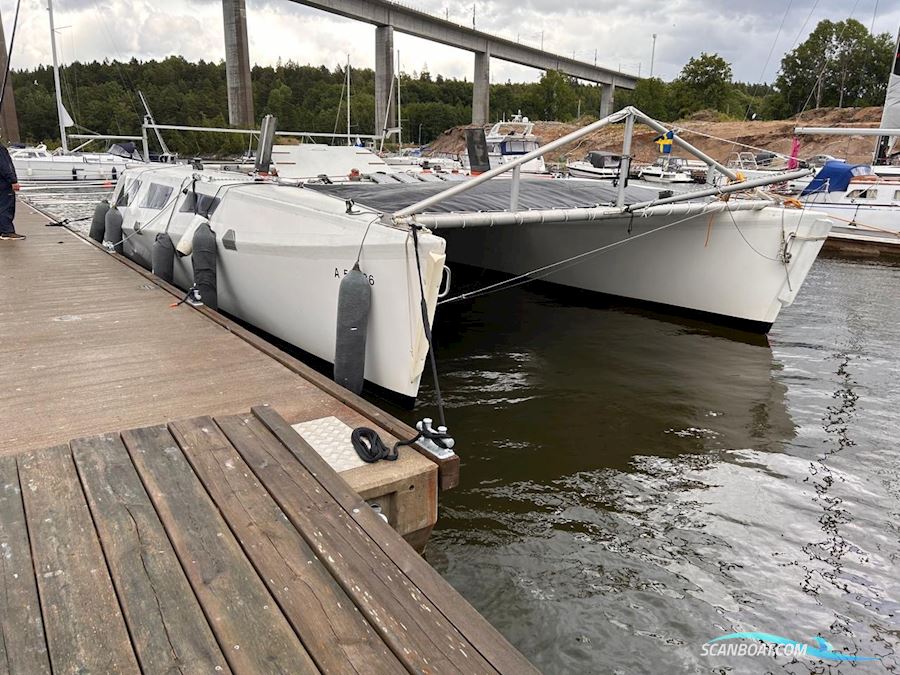 Catamaran Saara