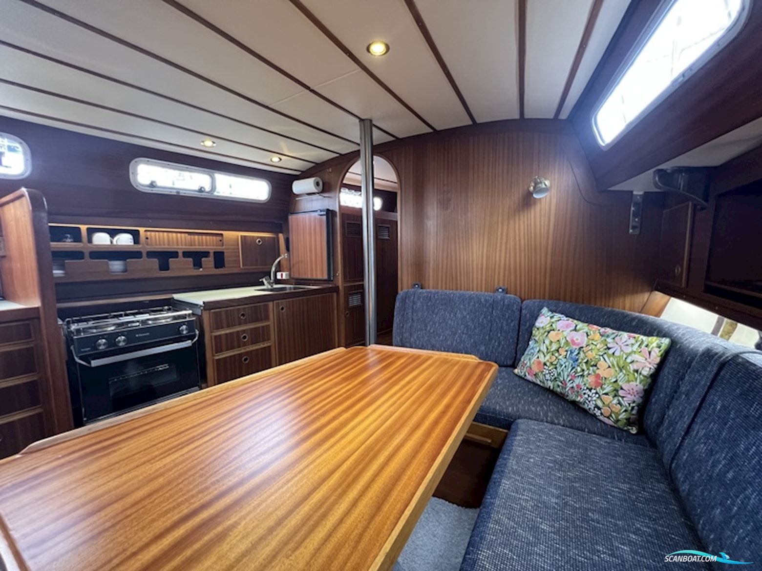 Coronet Elvstrøm 38