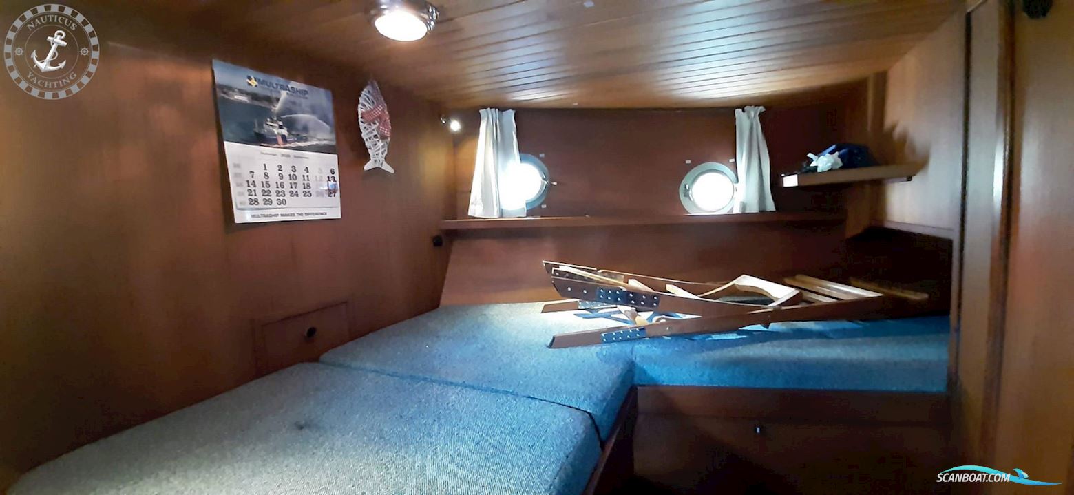 Danish Rose 32