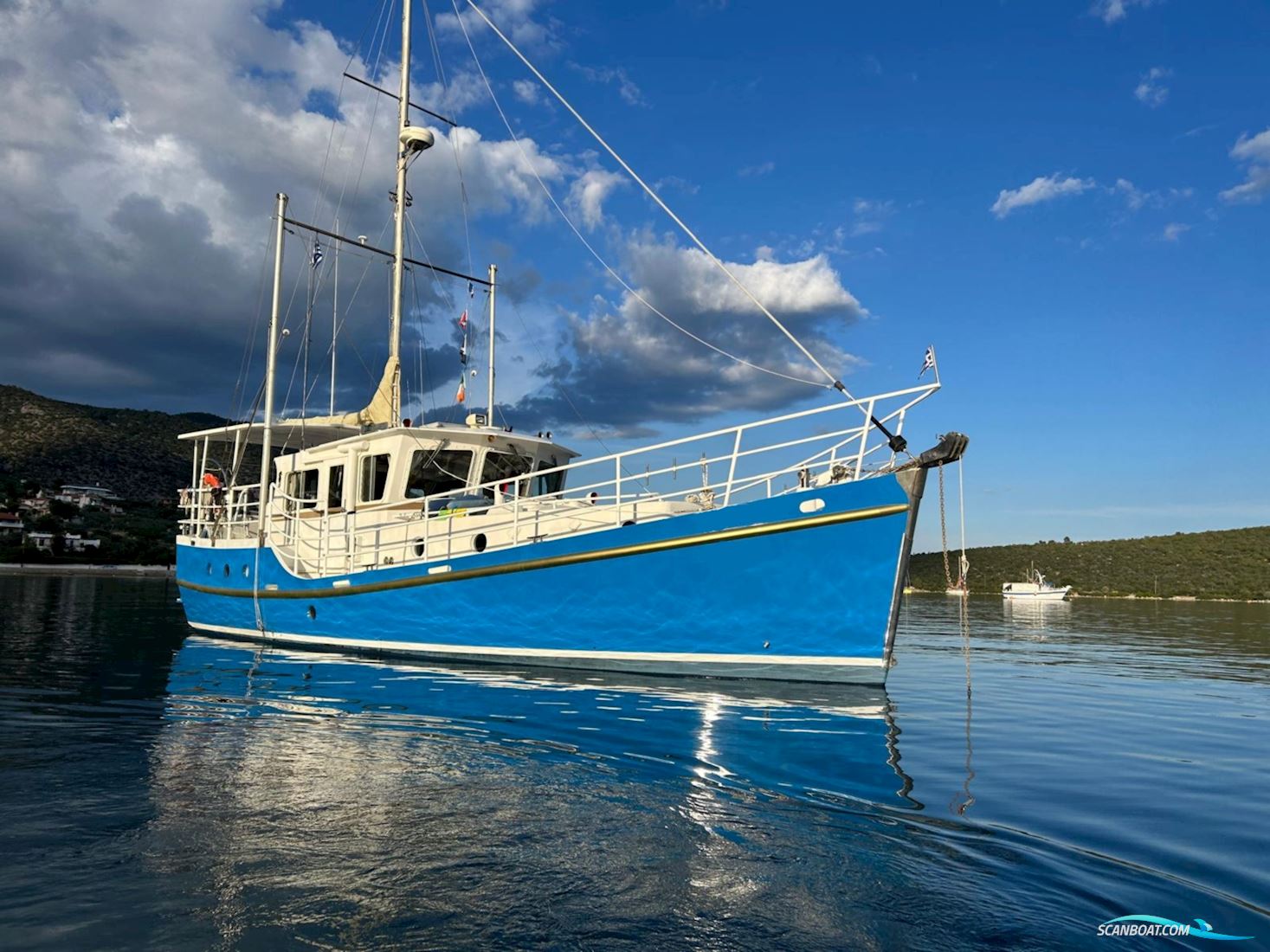 Diesel Duck 44 Trawler Motorsailer